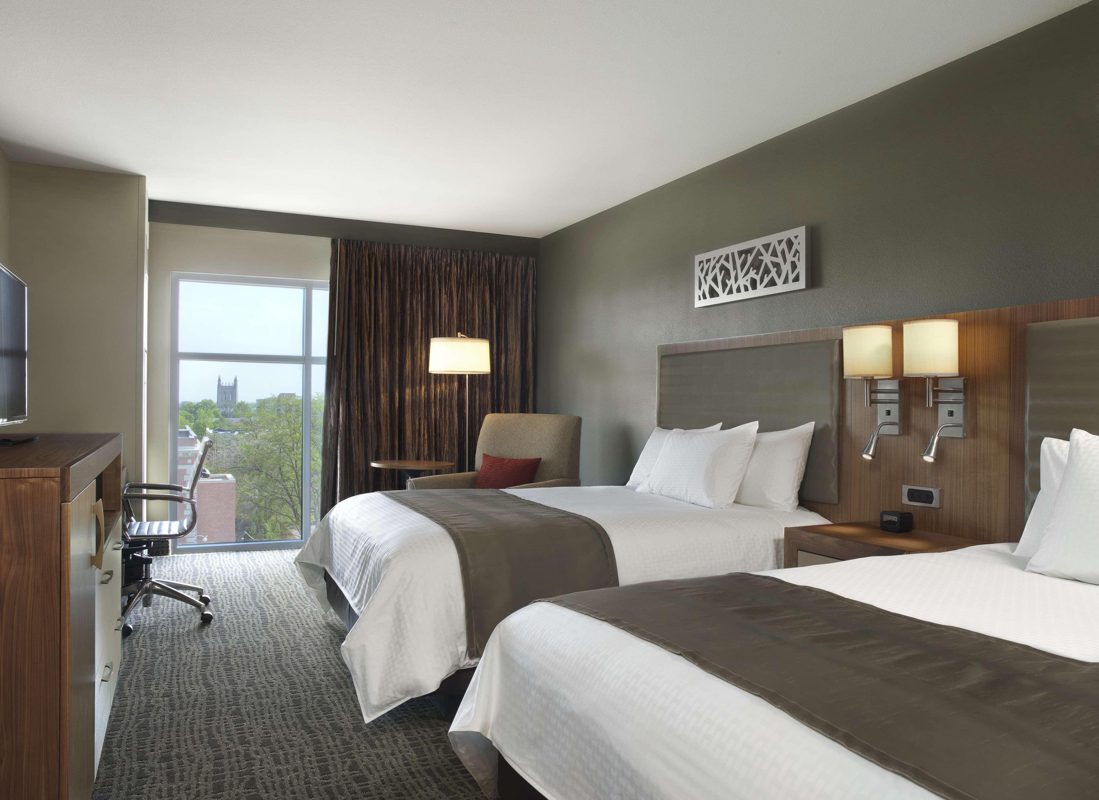 The Broadway Columbia - A Doubletree By Hilton Hotel Экстерьер фото