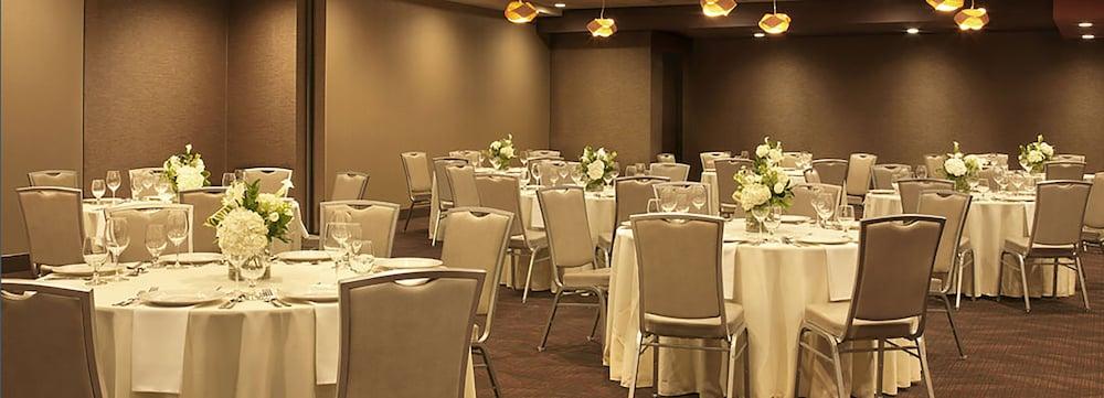 The Broadway Columbia - A Doubletree By Hilton Hotel Экстерьер фото