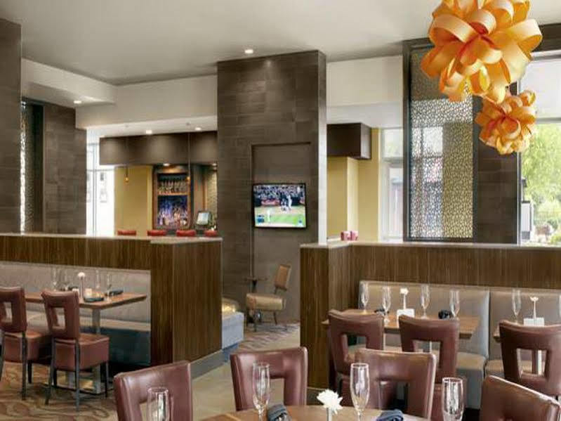 The Broadway Columbia - A Doubletree By Hilton Hotel Экстерьер фото